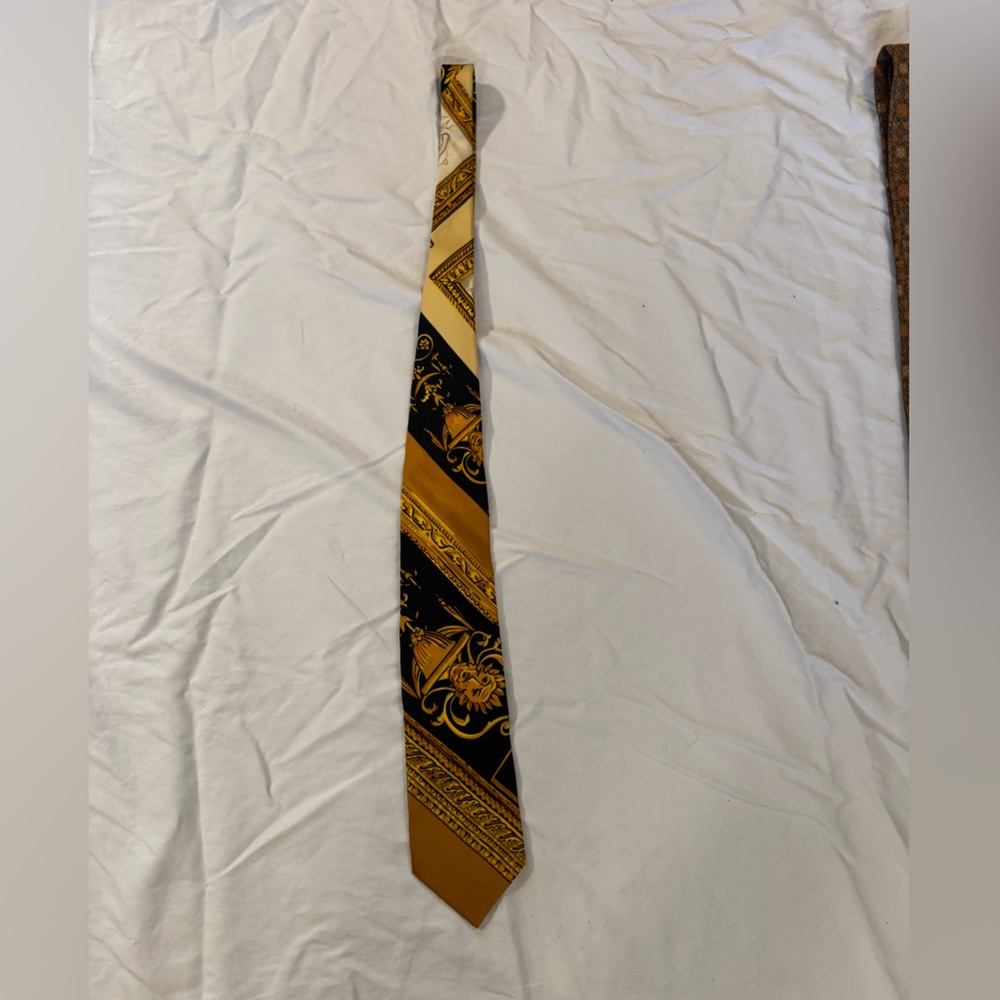 Versace Gold and Black Patterned Tie
